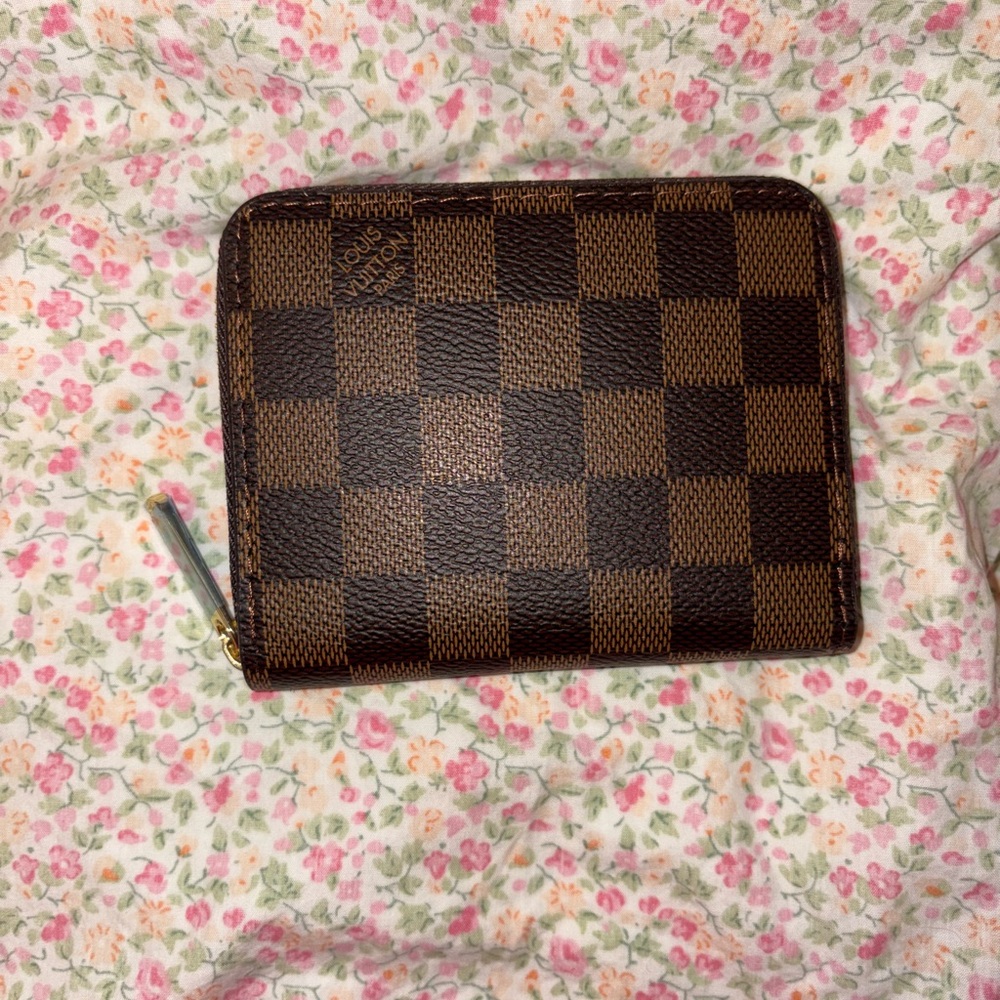 Gold Necklace with Pendant